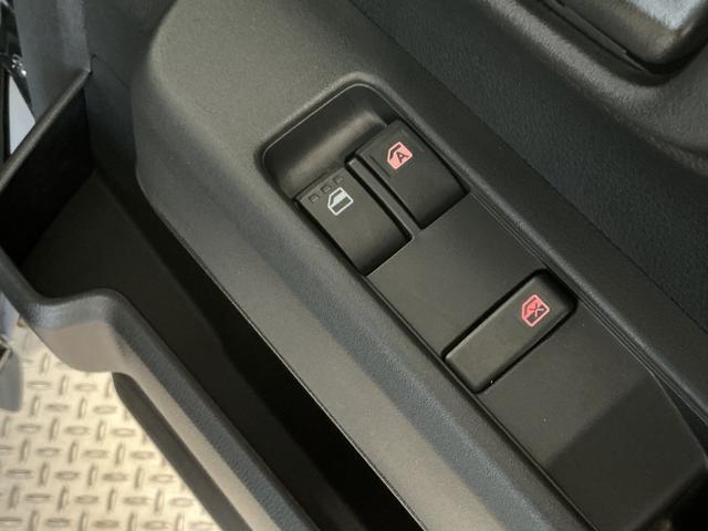 ハイゼットカーゴＤＸ　ＣＶＴ　前後コーナーセンサー　ラジオ　両側スライドドア走行無制限１年保証　前後コーナーセンサー　ＣＶＴ車　オートハイビーム　アイドリングストップ　キーレスエントリー　横滑り防止装置　ヘッドライトレベライザー　パワーウィンドウ　ラジオ　スマートアシスト（兵庫県）の中古車