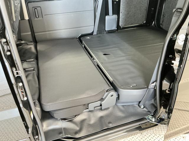 ハイゼットカーゴＤＸ　ＣＶＴ　前後コーナーセンサー　ラジオ　両側スライドドア走行無制限１年保証　前後コーナーセンサー　ＣＶＴ車　オートハイビーム　アイドリングストップ　キーレスエントリー　横滑り防止装置　ヘッドライトレベライザー　パワーウィンドウ　ラジオ　スマートアシスト（兵庫県）の中古車