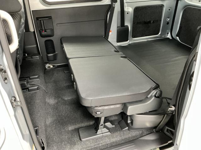 ハイゼットカーゴクルーズターボ　ＣＶＴ車　前後コーナーセンサー　キーレス走行無制限１年保証　前後コーナーセンサー　ＣＶＴ車　オートハイビーム　アイドリングストップ　キーレスエントリー　横滑り防止装置　ヘッドライトレベライザー　電動格納ドアミラー　パワーウィンドウ（兵庫県）の中古車