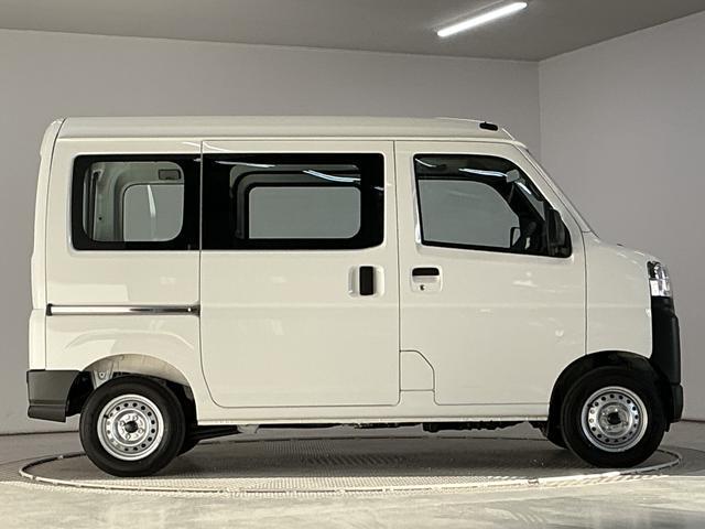 ハイゼットカーゴスペシャル　ＣＶＴ　コーナーセンサー　横滑り防止装置走行無制限１年保証　前後コーナーセンサー　ＣＶＴ車　オートハイビーム　アイドリングストップ　横滑り防止装置　ヘッドライトレベライザー　パワーウィンドウ　ラジオ　スマートアシスト（兵庫県）の中古車