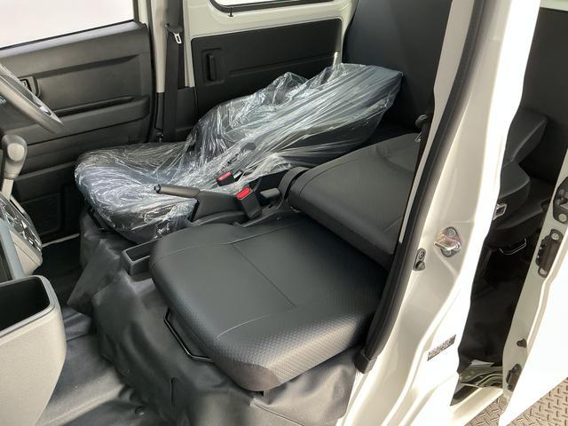 ハイゼットカーゴスペシャル　ＣＶＴ　コーナーセンサー　横滑り防止装置走行無制限１年保証　前後コーナーセンサー　ＣＶＴ車　オートハイビーム　アイドリングストップ　横滑り防止装置　ヘッドライトレベライザー　パワーウィンドウ　ラジオ　スマートアシスト（兵庫県）の中古車