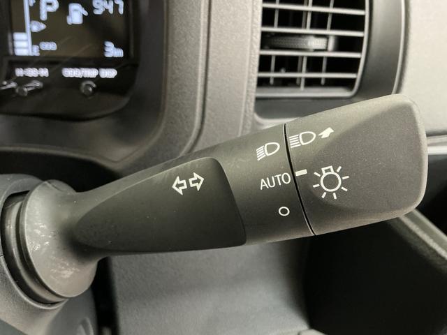 ハイゼットカーゴスペシャル　ＣＶＴ　コーナーセンサー　横滑り防止装置走行無制限１年保証　前後コーナーセンサー　ＣＶＴ車　オートハイビーム　アイドリングストップ　横滑り防止装置　ヘッドライトレベライザー　パワーウィンドウ　ラジオ　スマートアシスト（兵庫県）の中古車