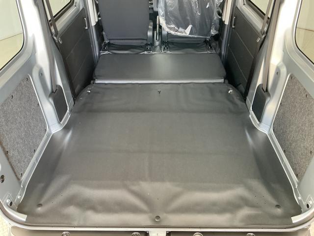 ハイゼットカーゴＤＸ　４ＷＤ　ＣＶＴ　前後コーナーセンサー　両側スライドドア走行無制限１年保証　前後コーナーセンサー　４ＷＤ　ＣＶＴ車　オートハイビーム　アイドリングストップ　キーレスエントリー　横滑り防止装置　オートライト　ヘッドライトレベライザー　両側スライドドア（兵庫県）の中古車