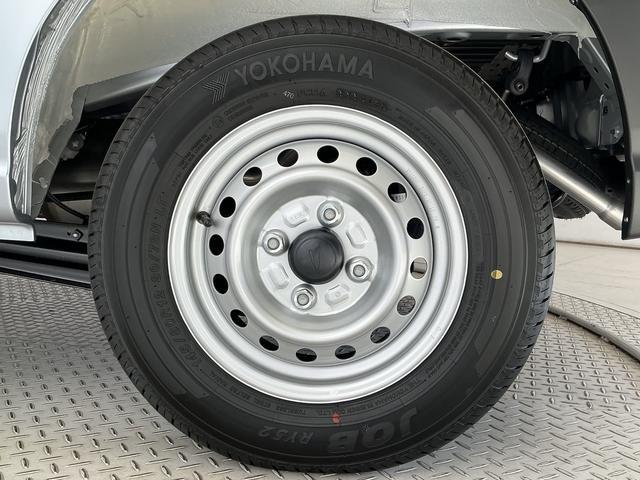 ハイゼットカーゴＤＸ　４ＷＤ　ＣＶＴ　前後コーナーセンサー　両側スライドドア走行無制限１年保証　前後コーナーセンサー　４ＷＤ　ＣＶＴ車　オートハイビーム　アイドリングストップ　キーレスエントリー　横滑り防止装置　オートライト　ヘッドライトレベライザー　両側スライドドア（兵庫県）の中古車