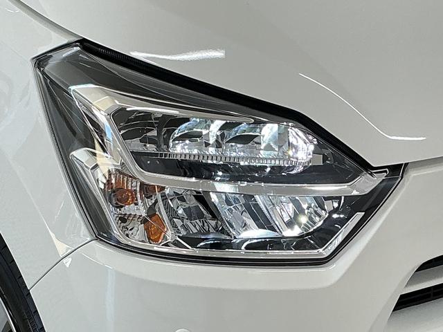 ミライースX SAIII 前後コーナーセンサー LEDヘッドライト走行無制限1年保証 前後コーナーセンサー オートハイビーム LEDヘッドライト アイドリングストップ キーレスエントリー 横滑り防止装置 オートライト ヘッドライトレベライザー 電動格納ドアミラー(兵庫県)の中古車