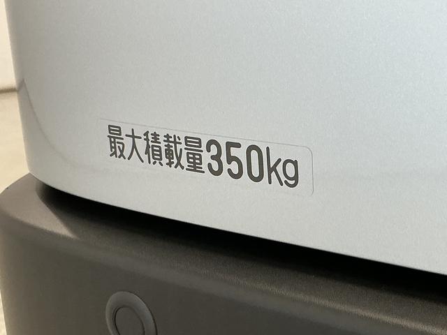 ハイゼットカーゴＤＸ　ＣＶＴ　前後コーナーセンサー　キーレスエントリー走行無制限１年保証　前後コーナーセンサー　ＣＶＴ車　オートハイビーム　アイドリングストップ　キーレスエントリー　横滑り防止装置　ヘッドライトレベライザー　マニュアルエアコン　両側スライドドア（兵庫県）の中古車