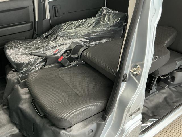 ハイゼットカーゴＤＸ　ＣＶＴ　前後コーナーセンサー　キーレスエントリー走行無制限１年保証　前後コーナーセンサー　ＣＶＴ車　オートハイビーム　アイドリングストップ　キーレスエントリー　横滑り防止装置　ヘッドライトレベライザー　マニュアルエアコン　両側スライドドア（兵庫県）の中古車