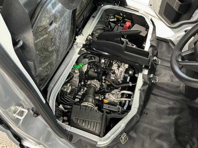 ハイゼットカーゴＤＸ　ＣＶＴ　前後コーナーセンサー　キーレスエントリー走行無制限１年保証　前後コーナーセンサー　ＣＶＴ車　オートハイビーム　アイドリングストップ　キーレスエントリー　横滑り防止装置　ヘッドライトレベライザー　マニュアルエアコン　パワーウィンドウ（兵庫県）の中古車
