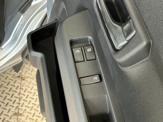 ハイゼットカーゴＤＸ　ＣＶＴ　前後コーナーセンサー　キーレスエントリー走行無制限１年保証　前後コーナーセンサー　ＣＶＴ車　オートハイビーム　アイドリングストップ　キーレスエントリー　横滑り防止装置　ヘッドライトレベライザー　マニュアルエアコン　パワーウィンドウ（兵庫県）の中古車