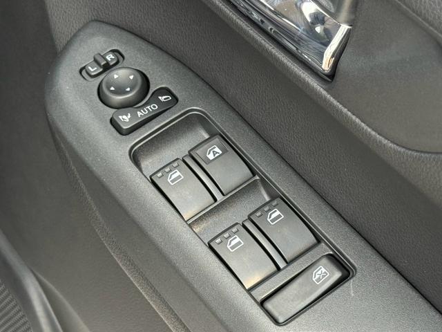 ムーヴG 前後コーナーセンサー 電動パーキングブレーキ走行無制限1年保証 前後コーナーセンサー 電動パーキングブレーキ 衝突被害軽減ブレーキ レーンアシスト 片側電動スライドドア スマートキー プッシュスタート USBチャージャー LEDヘッドライト(兵庫県)の中古車