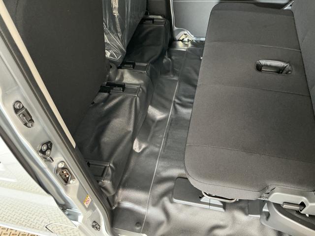 ハイゼットカーゴDX CVT 前後コーナーセンサー ラジオ 両側スライドドア走行無制限1年保証 前後コーナーセンサー CVT車 オートハイビーム アイドリングストップ キーレスエントリー 横滑り防止装置 ヘッドライトレベライザー パワーウィンドウ ラジオ スマートアシスト(兵庫県)の中古車