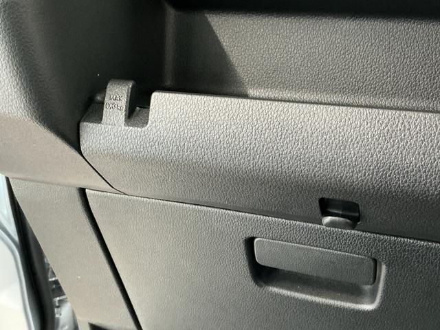 ハイゼットカーゴDX CVT 前後コーナーセンサー ラジオ スマートアシスト走行無制限1年保証 前後コーナーセンサー CVT車 オートハイビーム アイドリングストップ キーレスエントリー 横滑り防止装置 ヘッドライトレベライザー パワーウィンドウ ラジオ スマートアシスト(兵庫県)の中古車