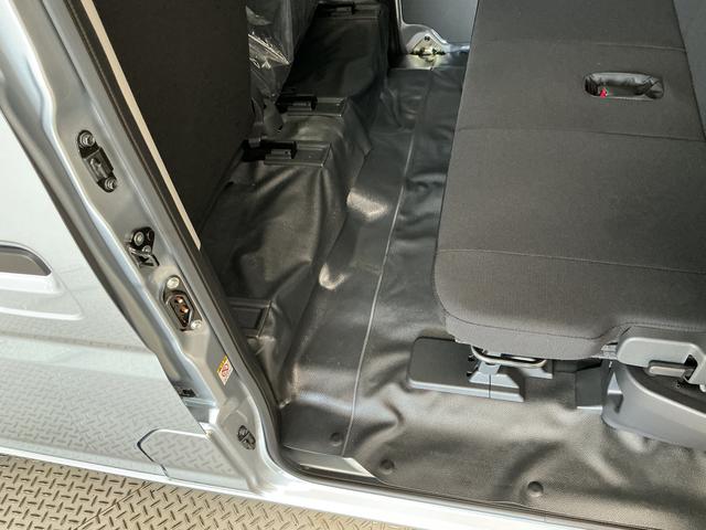 ハイゼットカーゴDX CVT 前後コーナーセンサー ラジオ スマートアシスト走行無制限1年保証 前後コーナーセンサー CVT車 オートハイビーム アイドリングストップ キーレスエントリー 横滑り防止装置 ヘッドライトレベライザー パワーウィンドウ ラジオ スマートアシスト(兵庫県)の中古車