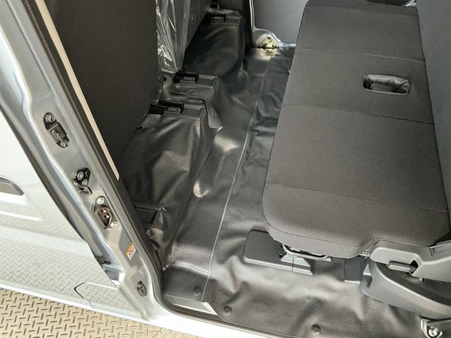 ハイゼットカーゴDX CVT 前後コーナーセンサー ラジオ 両側スライドドア走行無制限1年保証 前後コーナーセンサー CVT車 オートハイビーム アイドリングストップ キーレスエントリー 横滑り防止装置 ヘッドライトレベライザー パワーウィンドウ ラジオ スマートアシスト(兵庫県)の中古車