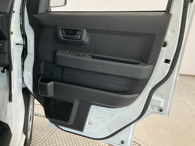 ハイゼットカーゴDX CVT 前後コーナーセンサー ラジオ 両側スライドドア走行無制限1年保証 前後コーナーセンサー CVT車 オートハイビーム アイドリングストップ キーレスエントリー 横滑り防止装置 ヘッドライトレベライザー マニュアルエアコン パワーウィンドウ(兵庫県)の中古車