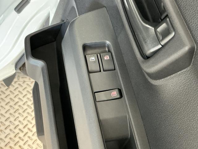 ハイゼットカーゴDX CVT 前後コーナーセンサー ラジオ 両側スライドドア走行無制限1年保証 前後コーナーセンサー CVT車 オートハイビーム アイドリングストップ キーレスエントリー 横滑り防止装置 ヘッドライトレベライザー マニュアルエアコン パワーウィンドウ(兵庫県)の中古車