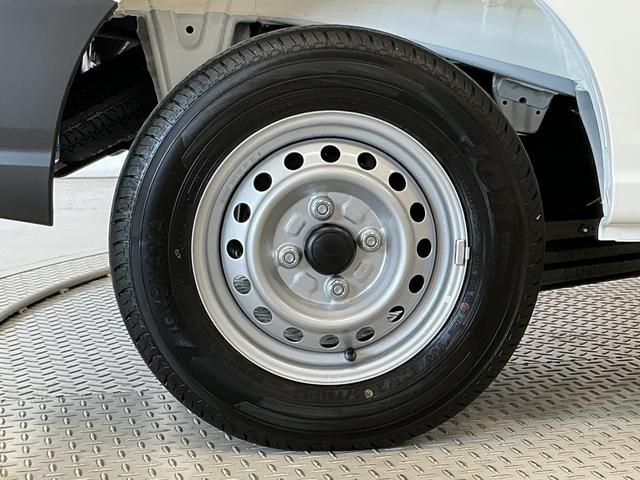 ハイゼットカーゴDX CVT 前後コーナーセンサー ラジオ 両側スライドドア走行無制限1年保証 前後コーナーセンサー CVT車 オートハイビーム アイドリングストップ キーレスエントリー 横滑り防止装置 ヘッドライトレベライザー マニュアルエアコン パワーウィンドウ(兵庫県)の中古車