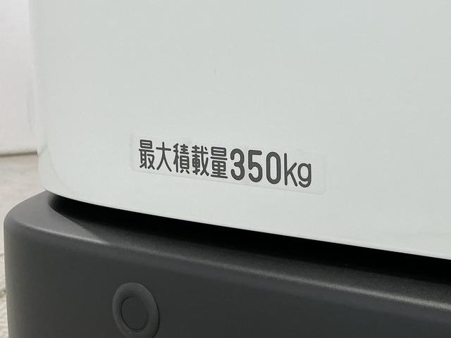 ハイゼットカーゴＤＸ　ＣＶＴ　前後コーナーセンサー　ラジオ　両側スライドドア走行無制限１年保証　前後コーナーセンサー　ＣＶＴ車　オートハイビーム　アイドリングストップ　キーレスエントリー　横滑り防止装置　ヘッドライトレベライザー　パワーウィンドウ　ラジオ　スマートアシスト（兵庫県）の中古車