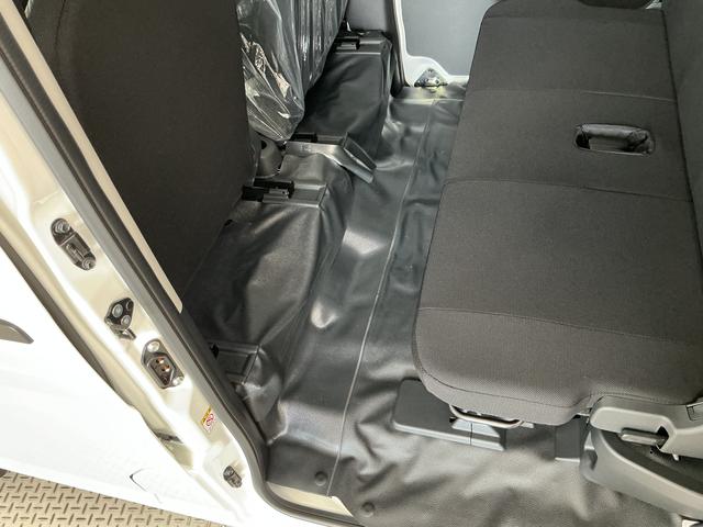 ハイゼットカーゴＤＸ　ＣＶＴ　前後コーナーセンサー　ラジオ　両側スライドドア走行無制限１年保証　前後コーナーセンサー　ＣＶＴ車　オートハイビーム　アイドリングストップ　キーレスエントリー　横滑り防止装置　ヘッドライトレベライザー　パワーウィンドウ　ラジオ　スマートアシスト（兵庫県）の中古車