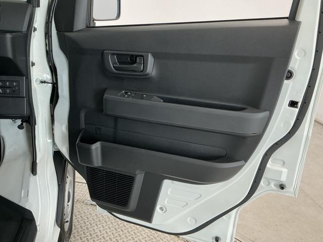 ハイゼットカーゴＤＸ　ＣＶＴ　コーナーセンサー　キーレスエントリー　ラジオ走行無制限１年保証　前後コーナーセンサー　ＣＶＴ車　オートハイビーム　アイドリングストップ　キーレスエントリー　横滑り防止装置　ヘッドライトレベライザー　マニュアルエアコン　パワーウィンドウ（兵庫県）の中古車