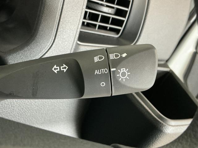ハイゼットカーゴＤＸ　ＣＶＴ　コーナーセンサー　キーレスエントリー　ラジオ走行無制限１年保証　前後コーナーセンサー　ＣＶＴ車　オートハイビーム　アイドリングストップ　キーレスエントリー　横滑り防止装置　ヘッドライトレベライザー　マニュアルエアコン　パワーウィンドウ（兵庫県）の中古車