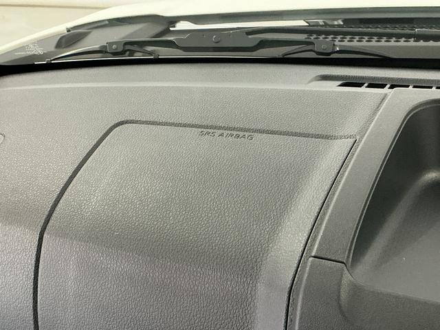 ハイゼットカーゴＤＸ　ＣＶＴ　コーナーセンサー　キーレスエントリー　ラジオ走行無制限１年保証　前後コーナーセンサー　ＣＶＴ車　オートハイビーム　アイドリングストップ　キーレスエントリー　横滑り防止装置　ヘッドライトレベライザー　マニュアルエアコン　パワーウィンドウ（兵庫県）の中古車