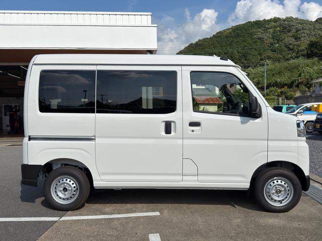 ハイゼットカーゴDX 4WD 前後コーナーセンサー CVT車 キーレス走行無制限1年保証 4WD 前後コーナーセンサー CVT車 キーレスエントリー オートハイビーム ラジオ アイドリングストップ 横滑り防止装置 ヘッドライトレベライザー アクセサリーソケット(兵庫県)の中古車