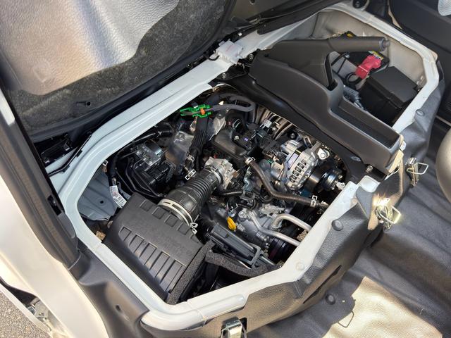 ハイゼットカーゴDX 4WD 前後コーナーセンサー CVT車 キーレス走行無制限1年保証 4WD 前後コーナーセンサー CVT車 キーレスエントリー オートハイビーム ラジオ アイドリングストップ 横滑り防止装置 ヘッドライトレベライザー アクセサリーソケット(兵庫県)の中古車