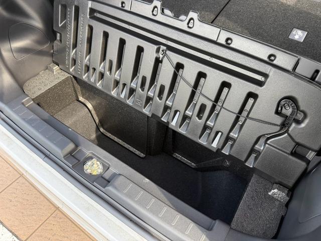 ムーヴG 前後コーナーセンサー 電動パーキングブレーキ走行無制限1年保証 前後コーナーセンサー 電動パーキングブレーキ 衝突被害軽減ブレーキ レーンアシスト 片側電動スライドドア スマートキー プッシュスタート USBチャージャー LEDヘッドライト(兵庫県)の中古車