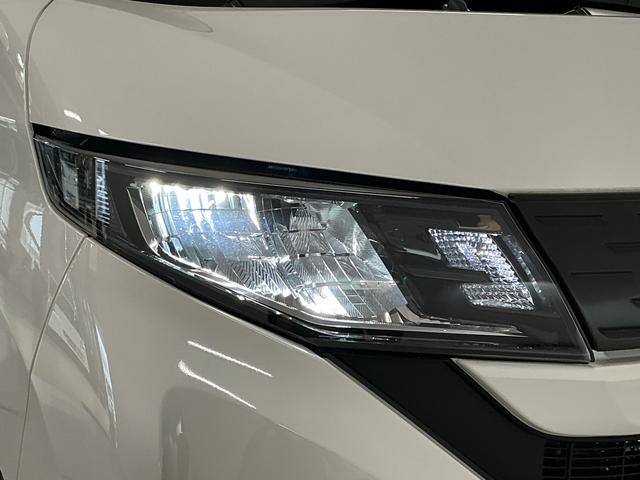 ムーヴＬ　前後コーナーセンサー　ＬＥＤヘッドライト　キーレス走行無制限１年保証　前後コーナーセンサー　オートハイビーム　ＬＥＤヘッドライト　アイドリングストップ　キーレスエントリー　横滑り防止装置　オートライト　ヘッドライトレベライザー　ＵＳＢチャージャー（兵庫県）の中古車