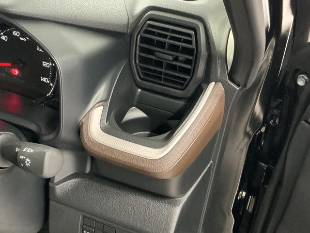 ムーヴX 片側電動スライドドア 前後コーナーセンサー スマートキー走行無制限1年保証 片側電動スライドドア 前後コーナーセンサー オートハイビーム LEDヘッドライト 横滑り防止装置 スマートキー オートライト オートエアコン 電動格納ドアミラー ベンチシート(兵庫県)の中古車
