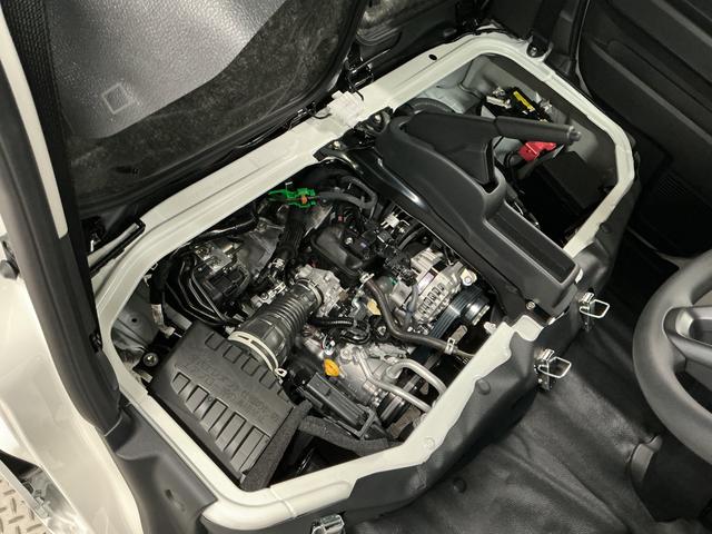 ハイゼットカーゴDX CVT車 前後コーナーセンサー キーレスエントリー走行無制限1年保証 前後コーナーセンサー CVT オートハイビーム アイドリングストップ キーレスエントリー 横滑り防止装置 ヘッドライトレベライザー 両側スライドドア オーバーヘッドシェルフ(兵庫県)の中古車