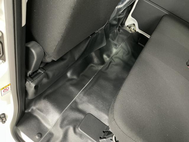 ハイゼットカーゴDX CVT車 前後コーナーセンサー キーレスエントリー走行無制限1年保証 前後コーナーセンサー CVT オートハイビーム アイドリングストップ キーレスエントリー 横滑り防止装置 ヘッドライトレベライザー 両側スライドドア オーバーヘッドシェルフ(兵庫県)の中古車