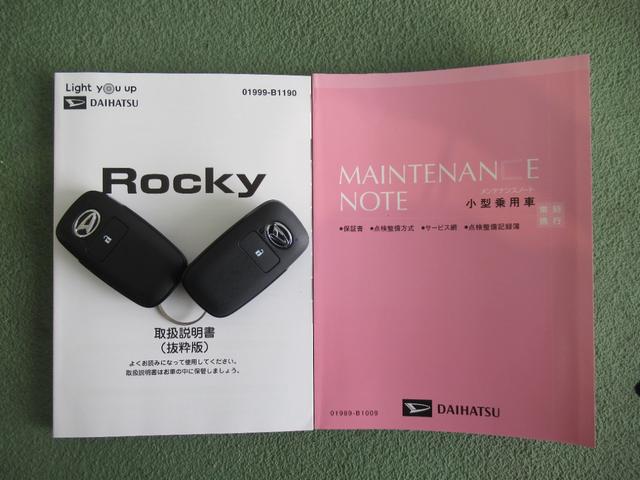 ロッキーＧナビ　ドラレコ　ＥＴＣ　シ−トシ−タ−　プッシュボタンスタ−ト　クル−ズコントロ−ル　駐車支援システム　衝突被害軽減ブレーキ　コ−ナ−センサ−　アイドリングストップ機能　パノラマモニタ−（奈良県）の中古車