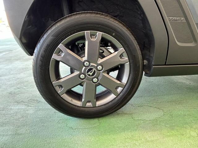 タフトＧ　ダーククロムベンチャーバックカメラ対応　プッシュボタンスタ−ト　衝突被害軽減ブレーキ　コ−ナ−センサ−　アイドリングストップ機能　電動パーキング　フロントシ−トヒ−タ−　ＬＥＤヘッドライト（奈良県）の中古車