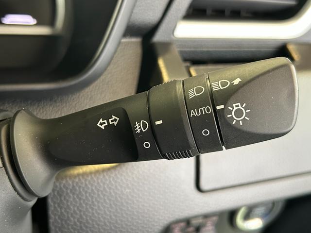 トールカスタムＧ　ターボタ−ボ　ナビ　ドラレコ　電動パーキング　プッシュボタンスタ−ト　両側電動スライドドア　衝突被害軽減ブレーキ　コ−ナ−センサ−　アイドリングストップ機能　クル−ズコントロ−ル　パノラマモニタ−（奈良県）の中古車