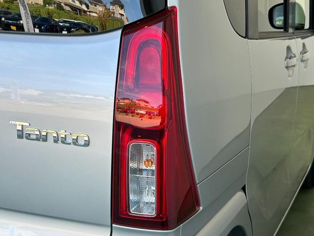 タントウェルカムシートリフトＸバックカメラ対応　電動パーキング　両側電動スライドドア　コ−ナ−センサ−　衝突被害軽減ブレーキ　アイドリングストップ機能　シ−トヒ−タ−　ＬＥＤヘッドライト（奈良県）の中古車