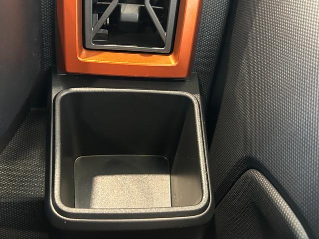 タフトＧ　クロムベンチャーディスプレイオーディオ　衝突被害軽減ブレーキ　クル−ズコントロ−ル　プッシュボタンスタ−ト　コ−ナ−センサ−　アイドリングストップ機能　シ−トヒ−タ−　電動パーキング　バックカメラ　ＬＥＤヘッドライト（奈良県）の中古車