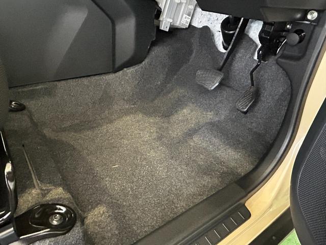 タフトＧ　クロムベンチャーディスプレイオーディオ　衝突被害軽減ブレーキ　クル−ズコントロ−ル　プッシュボタンスタ−ト　コ−ナ−センサ−　アイドリングストップ機能　シ−トヒ−タ−　電動パーキング　バックカメラ　ＬＥＤヘッドライト（奈良県）の中古車