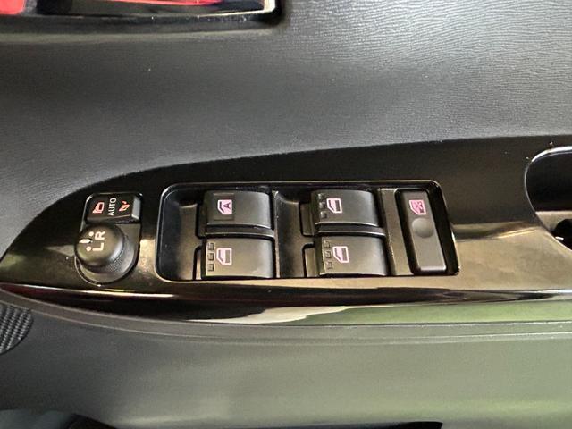 タントX VS SAIIIナビ ドラレコ ETC プッシュボタンスタ−ト 両側電動スライドドア 片側シ−トヒ−タ− 衝突被害軽減ブレーキ オ−トハイビ−ム アイドリングストップ機能 パノラマモニタ− LEDヘッドライト(奈良県)の中古車