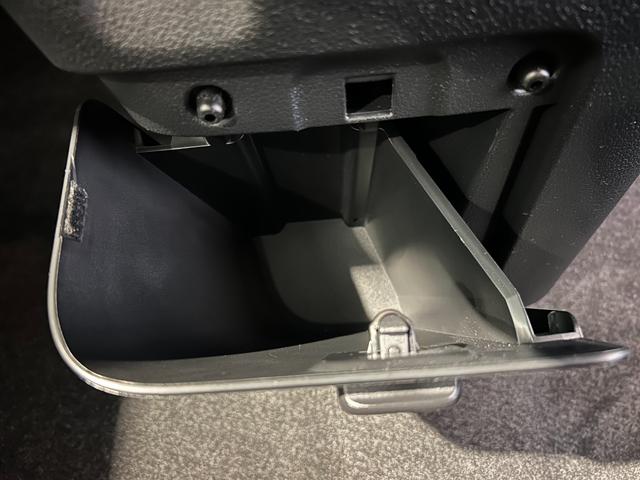 ムーヴキャンバスストライプスＧナビ　ドラレコ　シ−トヒ−タ−　電動パーキング　両側電動スライドドア　コ−ナ−センサ−　プッシュボタンスタ−ト　衝突被害軽減ブレーキ　ＬＥＤヘッドライト（奈良県）の中古車