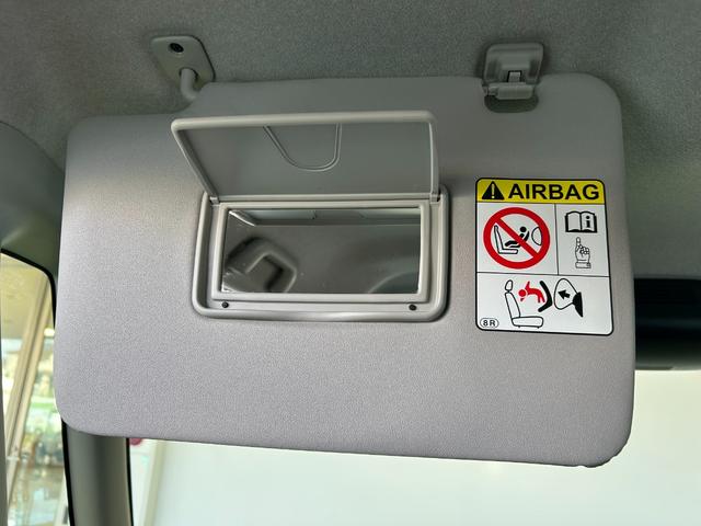 タントカスタムＸ　トップエディションＳＡIIIナビ　片側電動スライドドア　プッシュボタンスタ−ト　オ−トハイビ−ム　アイドリングストップ機能　衝突被害軽減ブレーキ　バックカメラ（奈良県）の中古車