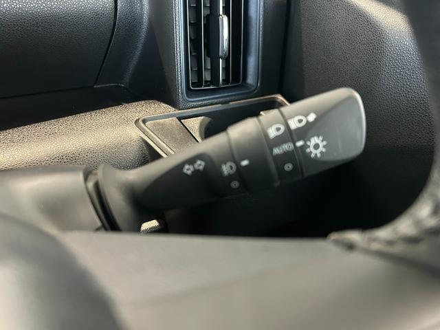 タントカスタムＲＳタ−ボ　ディスプレイオーディオ　衝突被害軽減ブレーキ　電動パーキング　プッシュボタンスタ−ト　コ−ナ−センサ−　アイドリングストップ機能　シ−トヒ−タ−　バックカメラ　ＬＥＤヘッドライト（奈良県）の中古車