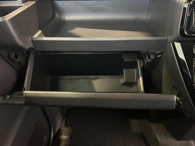 タントカスタムＲＳタ−ボ　ディスプレイオーディオ　衝突被害軽減ブレーキ　電動パーキング　プッシュボタンスタ−ト　コ−ナ−センサ−　アイドリングストップ機能　シ−トヒ−タ−　バックカメラ　ＬＥＤヘッドライト（奈良県）の中古車