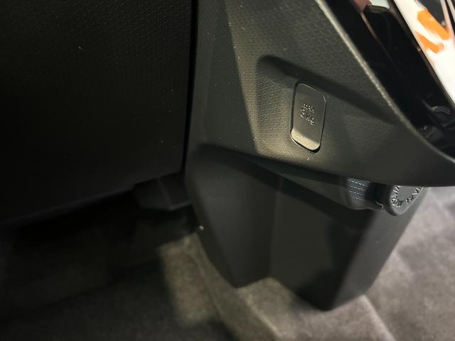 タントカスタムＲＳタ−ボ　ディスプレイオーディオ　衝突被害軽減ブレーキ　電動パーキング　プッシュボタンスタ−ト　コ−ナ−センサ−　アイドリングストップ機能　シ−トヒ−タ−　バックカメラ　ＬＥＤヘッドライト（奈良県）の中古車