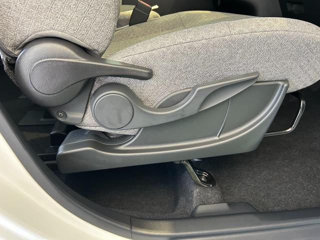 タントＸパノラマモニタ−対応　電動パーキング　片側電動スライドドア　プッシュボタンスタ−ト　コ−ナ−センサ−　衝突被害軽減ブレーキ　アイドリングストップ機能　シ−トヒ−タ−　ＬＥＤヘッドライト（奈良県）の中古車