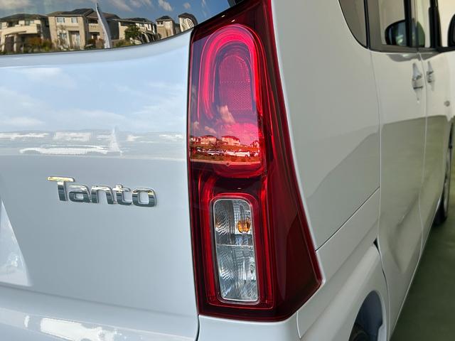 タントＸパノラマモニタ−対応　電動パーキング　片側電動スライドドア　プッシュボタンスタ−ト　コ−ナ−センサ−　衝突被害軽減ブレーキ　アイドリングストップ機能　シ−トヒ−タ−　ＬＥＤヘッドライト（奈良県）の中古車