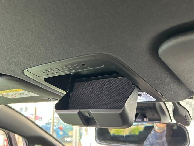 ヴォクシーハイブリッドZS 煌IIナビ ETC プッシュボタンスタ−ト 衝突被害軽減ブレーキ 両側電動スライドドア シ−トヒ−タ− バックカメラ 3列シ−ト ハイブリッド LEDヘッドライト(奈良県)の中古車