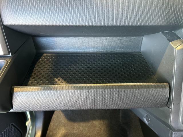 タフトＧ　ダーククロムベンチャーバックカメラ対応　シ−トヒ−タ−　衝突被害軽減ブレーキ　コ−ナ−センサ−　アイドリングストップ機能　電動パーキング　ＬＥＤヘッドライト（奈良県）の中古車