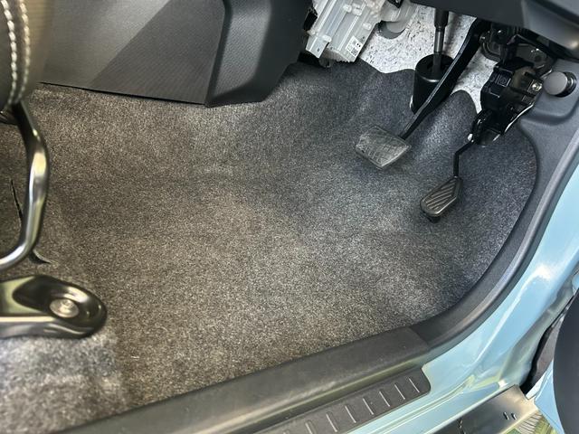 タフトＧ　ダーククロムベンチャーバックカメラ対応　シ−トヒ−タ−　衝突被害軽減ブレーキ　コ−ナ−センサ−　アイドリングストップ機能　電動パーキング　ＬＥＤヘッドライト（奈良県）の中古車